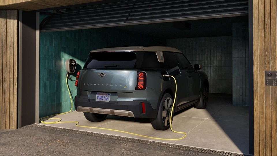 MINI Countryman 100% eléctrico - carga - carga en casa